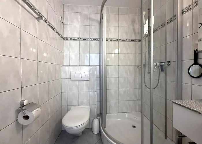 Salute 106 公寓 洛伊克巴德